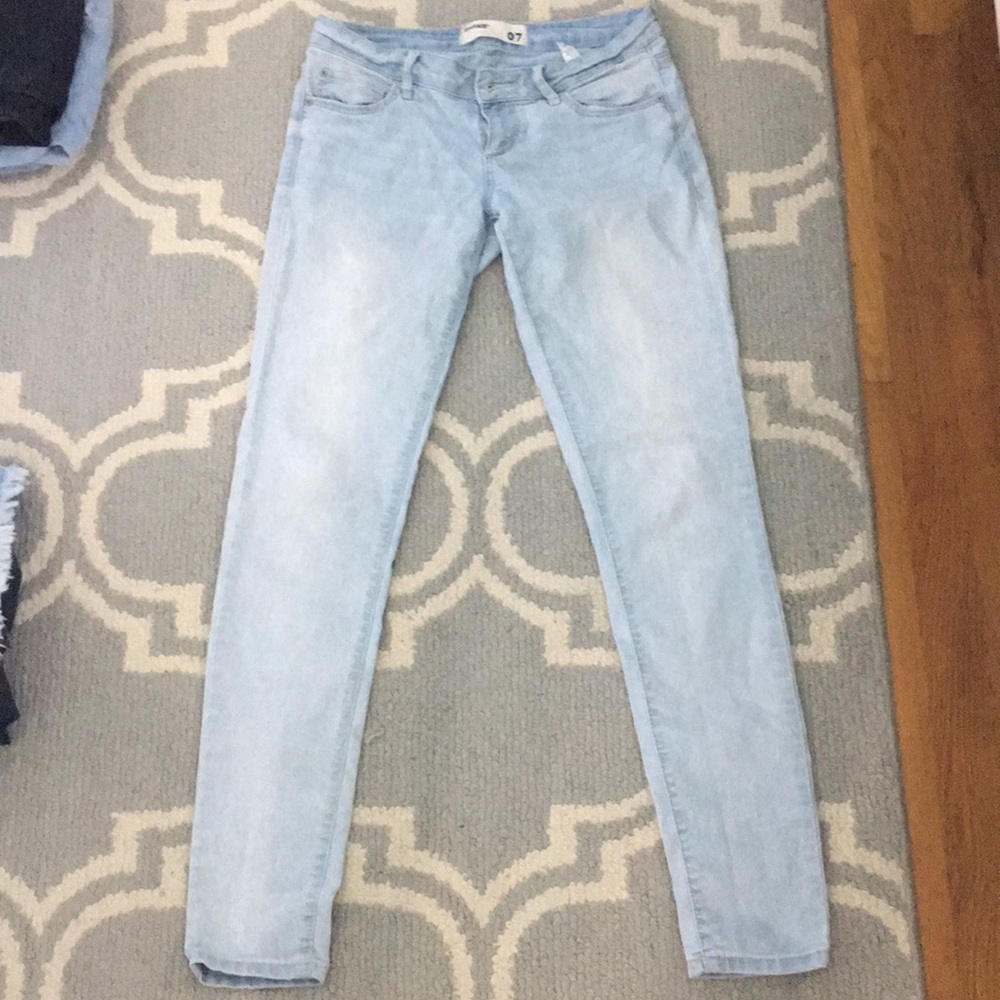 Light Washed Skinny Jeans